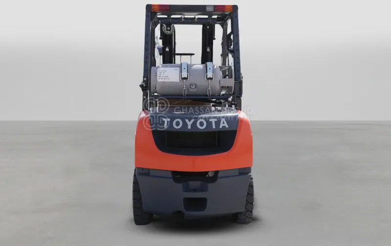 Toyota 32-8FG30 3 Tons Gasoline / LPG 3 Stage Forklift - Gāzes iekrāvējs: foto 4 Toyota 32-8FG30 3 Tons Gasoline / LPG 3 Stage Forklift - Gāzes iekrāvējs: foto 4