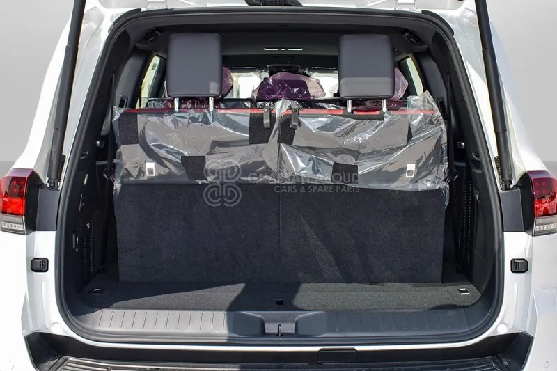 Toyota Land Cruiser 300 - SUV: foto 5 Toyota Land Cruiser 300 - SUV: foto 5