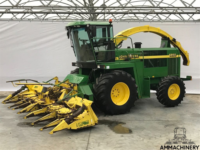 Lopbarības kombains John Deere 6000-7000-8000 series: foto 8