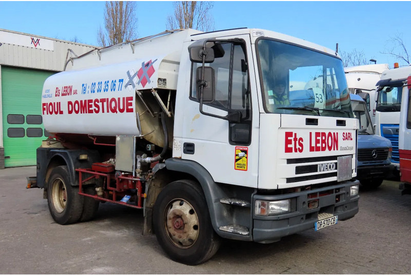 Iveco Eurocargo FUEL (DIESEL/PETROL) 8000 LITERS, COMP: 3500L,1000L, 3500L - Autocisterna, Kravas auto ar manipulatoru: foto 1 Iveco Eurocargo FUEL (DIESEL/PETROL) 8000 LITERS, COMP: 3500L,1000L, 3500L - Autocisterna, Kravas auto ar manipulatoru: foto 1
