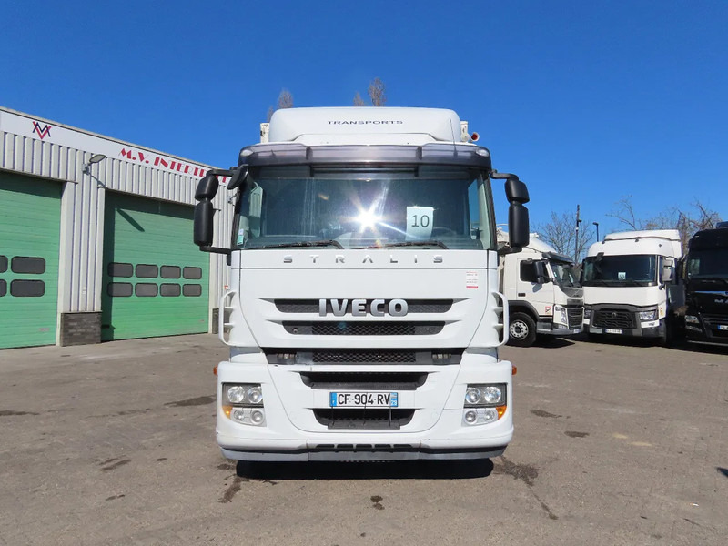 Iveco Stralis 310 EEV . 8 meter box! Retarder, Great condition! - Kravas automašīna ar slēgto virsbūvi: foto 2 Iveco Stralis 310 EEV . 8 meter box! Retarder, Great condition! - Kravas automašīna ar slēgto virsbūvi: foto 2