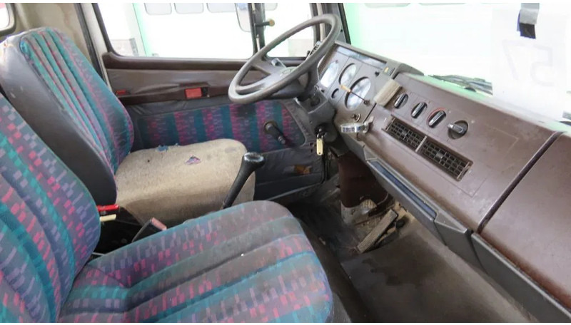 Mercedes-Benz 1514 Manual diesel pomp. Very clean - Kravas automašīna - kabeļu sistēma: foto 2 Mercedes-Benz 1514 Manual diesel pomp. Very clean - Kravas automašīna - kabeļu sistēma: foto 2