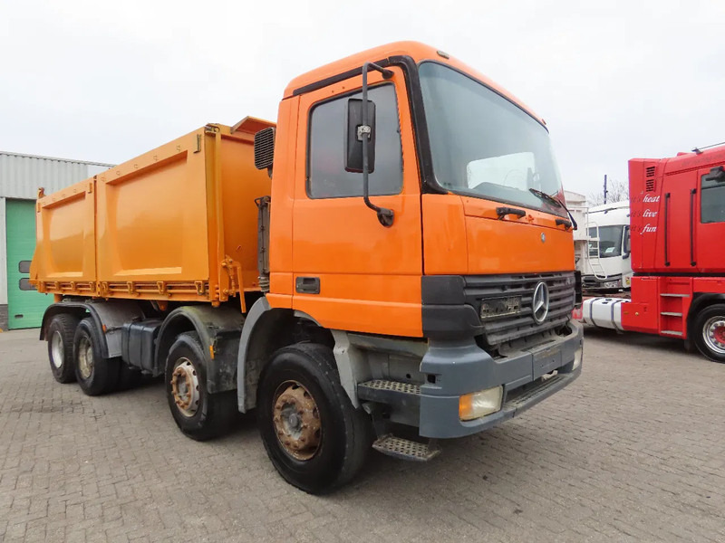 Mercedes-Benz Actros 3240 Manual, steel dumper! Great condition! - Kravas automašīna pašizgāzējs: foto 3 Mercedes-Benz Actros 3240 Manual, steel dumper! Great condition! - Kravas automašīna pašizgāzējs: foto 3