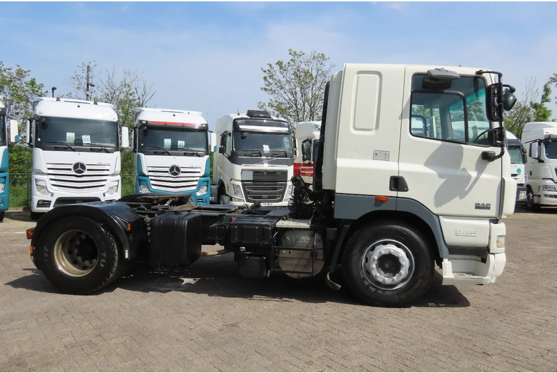 DAF CF 85.410 Manual, Retarder, PTO/Hydraulic, Very clean truck! - Vilcējs: foto 4 DAF CF 85.410 Manual, Retarder, PTO/Hydraulic, Very clean truck! - Vilcējs: foto 4