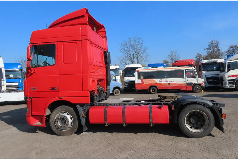 DAF XF 105.460 Euro5 evv, 2 beds, 2 tanks - Vilcējs: foto 4 DAF XF 105.460 Euro5 evv, 2 beds, 2 tanks - Vilcējs: foto 4