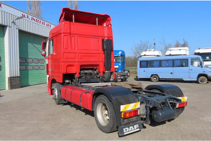DAF XF 105.460 Euro5 evv, 2 beds, 2 tanks - Vilcējs: foto 5 DAF XF 105.460 Euro5 evv, 2 beds, 2 tanks - Vilcējs: foto 5