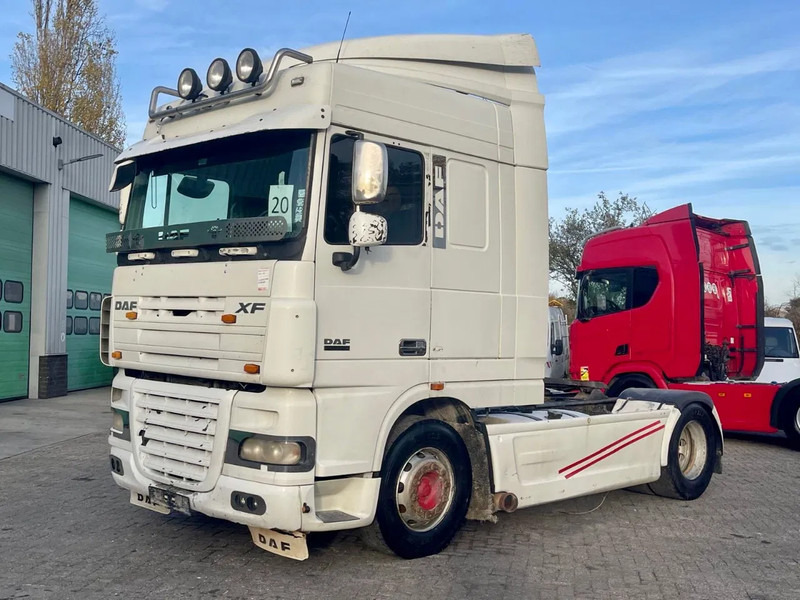DAF XF 105.460 Manual gearbox! - Vilcējs: foto 1 DAF XF 105.460 Manual gearbox! - Vilcējs: foto 1