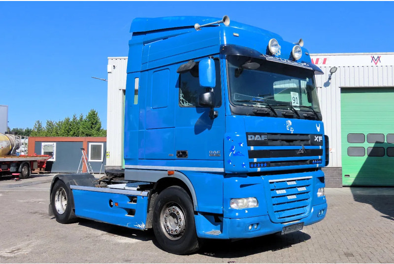 Vilcējs DAF XF 105.460 RETARDER, FRIGO: foto 1