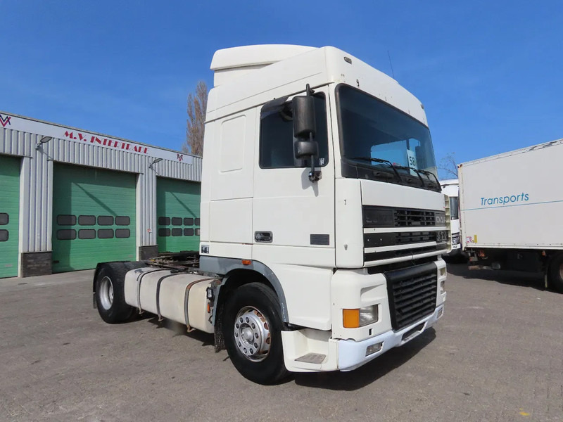 DAF XF 95.480 E4 type, Manual ger, Manual. Great state - Vilcējs: foto 1 DAF XF 95.480 E4 type, Manual ger, Manual. Great state - Vilcējs: foto 1