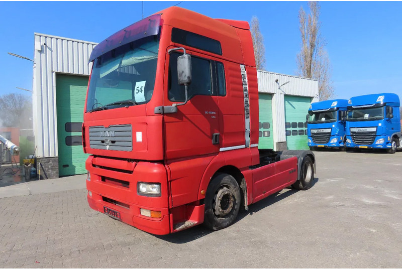 MAN TGA 18.460 Manual injection (euro2), Manual gearbox - Vilcējs: foto 3 MAN TGA 18.460 Manual injection (euro2), Manual gearbox - Vilcējs: foto 3