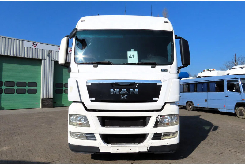 MAN TGX 14.440 EVV EURO5, RETARDER, FRIGO, 2 beds - Vilcējs: foto 3 MAN TGX 14.440 EVV EURO5, RETARDER, FRIGO, 2 beds - Vilcējs: foto 3