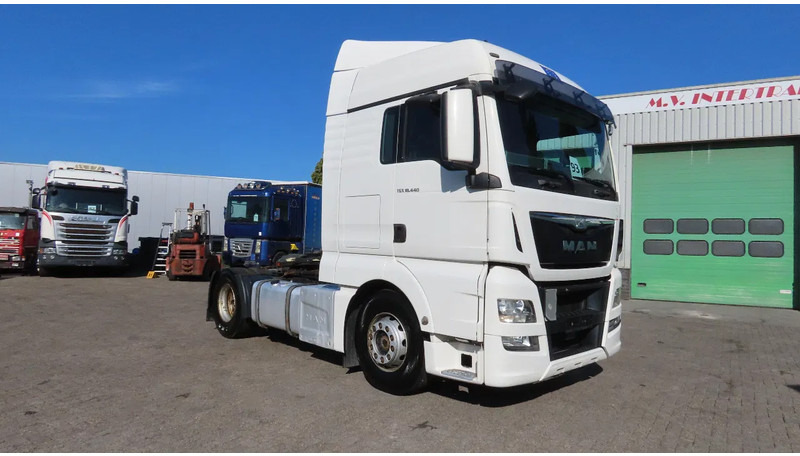 MAN TGX 14.440 RETARDER, 2 tanks, GREAT CONDITION! - Vilcējs: foto 1 MAN TGX 14.440 RETARDER, 2 tanks, GREAT CONDITION! - Vilcējs: foto 1