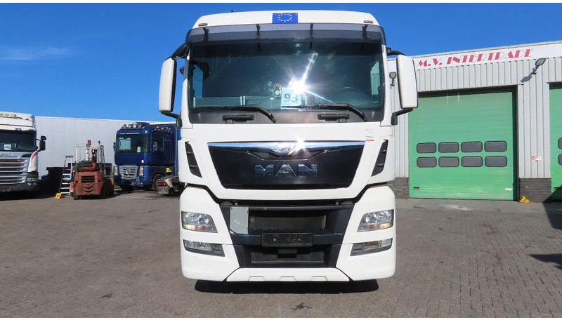 MAN TGX 14.440 RETARDER, 2 tanks, GREAT CONDITION! - Vilcējs: foto 3 MAN TGX 14.440 RETARDER, 2 tanks, GREAT CONDITION! - Vilcējs: foto 3