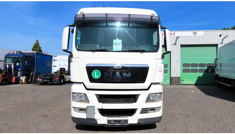 MAN TGX.18.400 euro5 EEV, RETARDER, 2X FUEL TANK, FRIGO - Vilcējs: foto 3 MAN TGX.18.400 euro5 EEV, RETARDER, 2X FUEL TANK, FRIGO - Vilcējs: foto 3