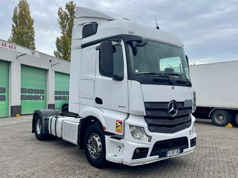Mercedes-Benz Actros 1845 vin: WDF9634031C008330 , 2 tanks, France clean truck - Vilcējs: foto 1 Mercedes-Benz Actros 1845 vin: WDF9634031C008330 , 2 tanks, France clean truck - Vilcējs: foto 1