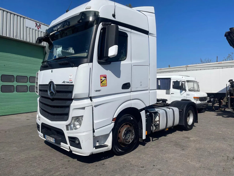 Mercedes-Benz Actros 1851 RETARDER, EVV, 831300 km original! RETARDER, 2 tanks - Vilcējs: foto 1 Mercedes-Benz Actros 1851 RETARDER, EVV, 831300 km original! RETARDER, 2 tanks - Vilcējs: foto 1