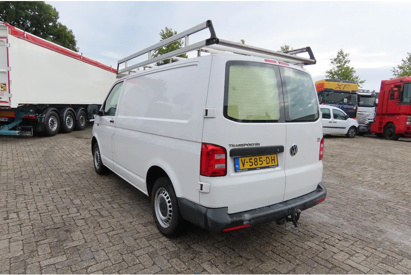 Volkswagen Transporter 2.0 TDI Airco, 3 peson, APK tot 06/06/2026 - Mazs furgons: foto 5 Volkswagen Transporter 2.0 TDI Airco, 3 peson, APK tot 06/06/2026 - Mazs furgons: foto 5