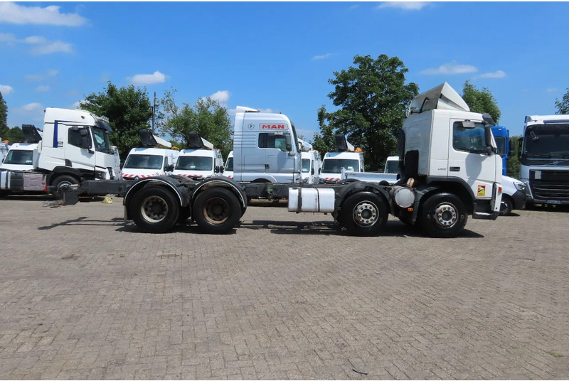 Volvo FM 12.380 8x4 FULL SPRING. 100% condition! - Šasija kravas automašīna: foto 5 Volvo FM 12.380 8x4 FULL SPRING. 100% condition! - Šasija kravas automašīna: foto 5