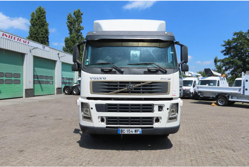 Volvo FM 12.380 8x4 FULL SPRING. 100% condition! - Šasija kravas automašīna: foto 3 Volvo FM 12.380 8x4 FULL SPRING. 100% condition! - Šasija kravas automašīna: foto 3