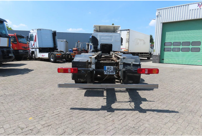 Volvo FM 380 8x4 FULL SPRING. 100% condition! - Šasija kravas automašīna: foto 5 Volvo FM 380 8x4 FULL SPRING. 100% condition! - Šasija kravas automašīna: foto 5