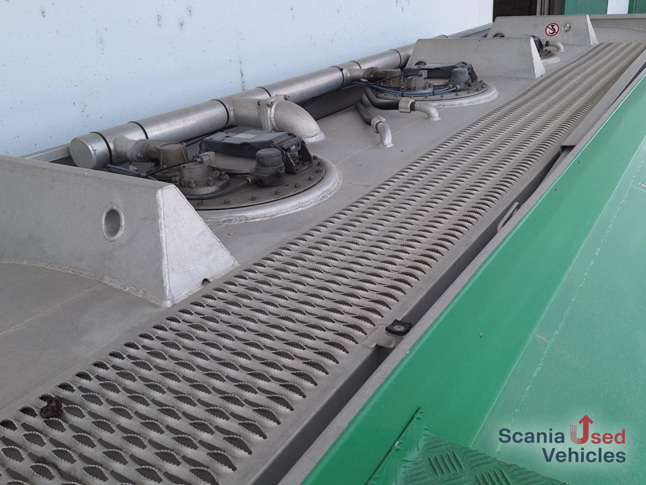 VOLVO FH 500 6X2*4 Tankwagen EEV Benzin/Diesel !! - Autocisterna: foto 5 VOLVO FH 500 6X2*4 Tankwagen EEV Benzin/Diesel !! - Autocisterna: foto 5