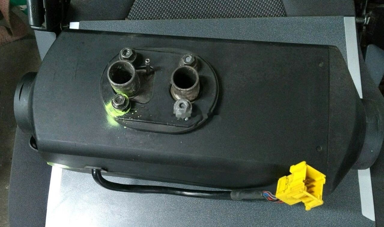 Scania D4 NIGHT , EBERSPACHER, AIRTRONIC, WEBASTO - Apsilde/ Ventilācija - Kravas automašīna: foto 2 Scania D4 NIGHT , EBERSPACHER, AIRTRONIC, WEBASTO - Apsilde/ Ventilācija - Kravas automašīna: foto 2