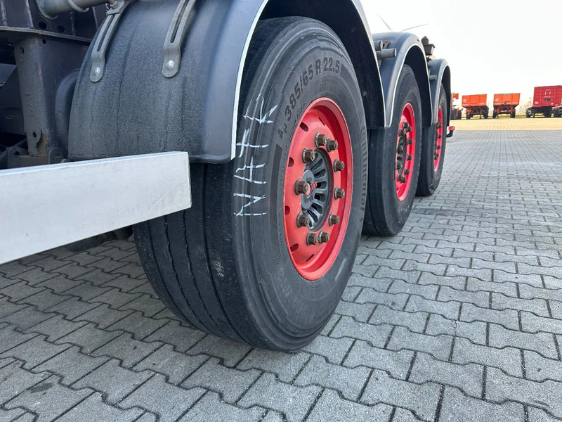 Puspiekabe noņemamā virsbūve/ Konteineru vedējs Burg 20FT ADR (EX/II, EX/III, FL, AT), Leeggewicht: 3.690kg, SAF INTRADISC, 2x liftaxle, ALCOA, NL-Chassis: foto 15