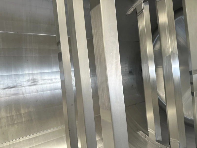 Tank konteiners pārvadāšana ķimikāliju CIMC 20FT ISO, 25.080L / 1-COMP / 3 BAFFELS / 4 covers, 5Y valid until 12/2026: foto 20