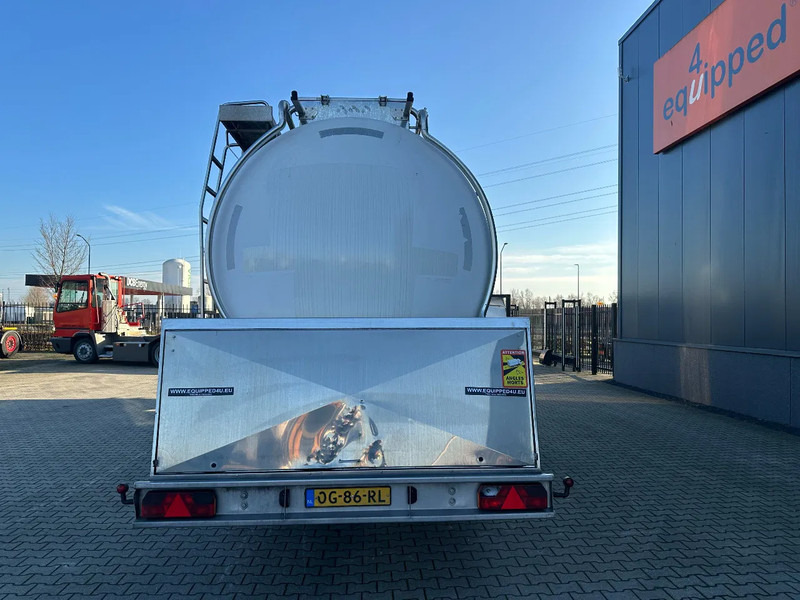 Feldbinder FOOD / LEVENSMIDDELEN/ LEBENSMITTEL / 33.500L / 3-COMP / PUMP / NL-trailer / APK: 05-2026 - Puspiekabe cisterna: foto 4 Feldbinder FOOD / LEVENSMIDDELEN/ LEBENSMITTEL / 33.500L / 3-COMP / PUMP / NL-trailer / APK: 05-2026 - Puspiekabe cisterna: foto 4