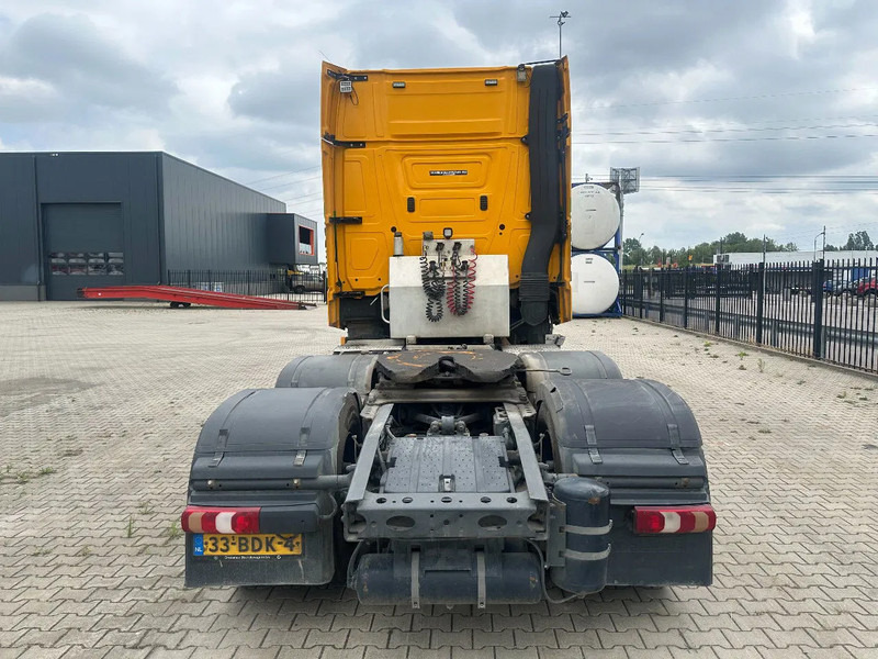 Mercedes-Benz Actros 2748 LS 6x2 BROKEN ENGINE / MOTOR SCHADEN / KAPOTTE MOTOR - Vilcējs: foto 4 Mercedes-Benz Actros 2748 LS 6x2 BROKEN ENGINE / MOTOR SCHADEN / KAPOTTE MOTOR - Vilcējs: foto 4