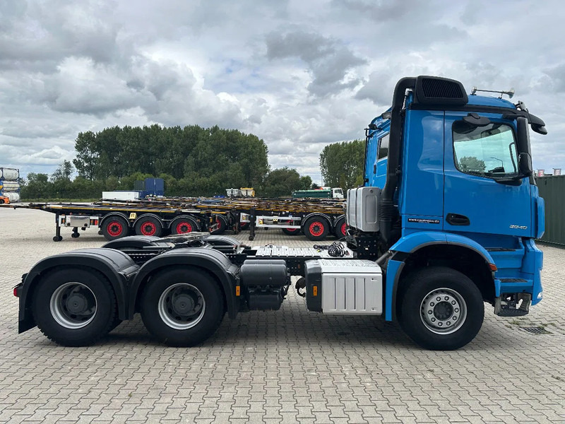 Mercedes-Benz Arocs 2648 6x4 hydraulics/PTO 201.874km EURO-6D - Vilcējs: foto 3 Mercedes-Benz Arocs 2648 6x4 hydraulics/PTO 201.874km EURO-6D - Vilcējs: foto 3
