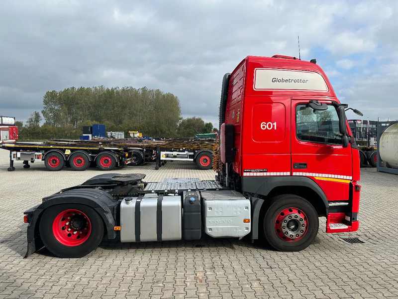 Volvo FM 460 Globetrotter, Night-Airco, ADR (EX/II, EX/III, FL, AT), EURO-6, ALCOA, VEB, 4x available - Vilcējs: foto 3 Volvo FM 460 Globetrotter, Night-Airco, ADR (EX/II, EX/III, FL, AT), EURO-6, ALCOA, VEB, 4x available - Vilcējs: foto 3