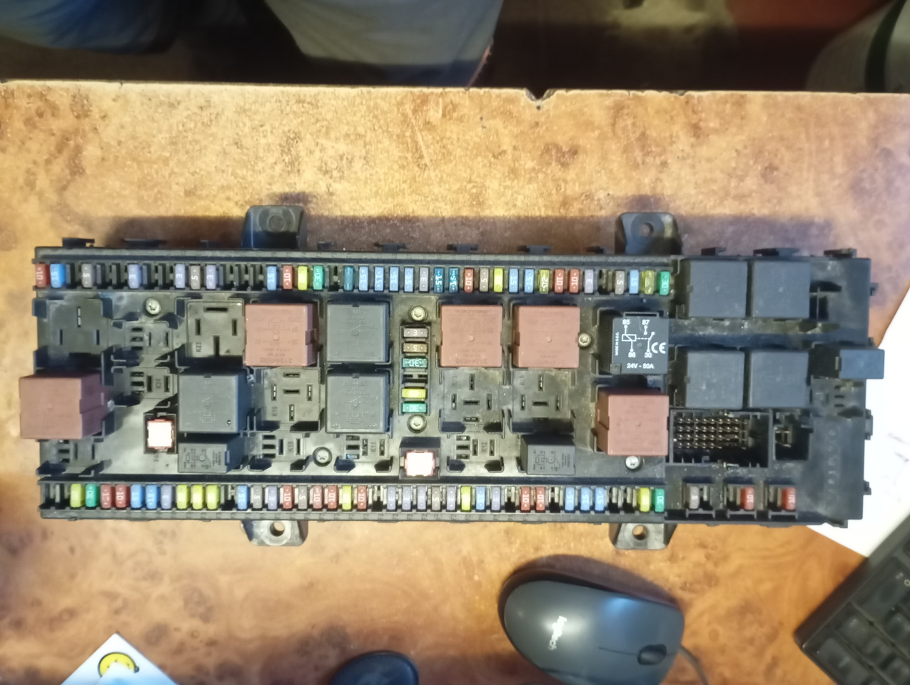Volvo Volvo - Elektroniskais vadības bloks (ECU): foto 1 Volvo Volvo - Elektroniskais vadības bloks (ECU): foto 1