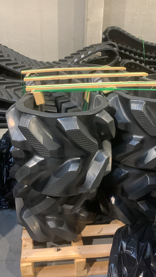 Rubber track for John Deere 8***T 18", 25" and 30" - Kāpurķēdes - Kāpurķēžu traktors: foto 2 Rubber track for John Deere 8***T 18", 25" and 30" - Kāpurķēdes - Kāpurķēžu traktors: foto 2