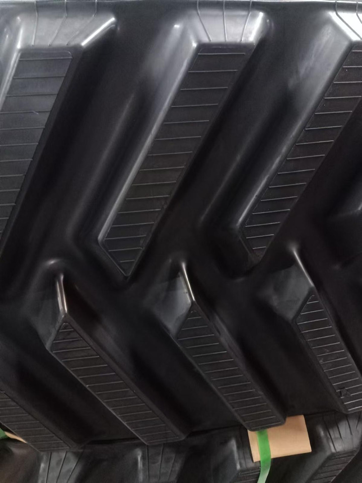 Rubber track for John Deere 8RX front / avant 24" FRONT / AVANT - Kāpurķēdes - Kāpurķēžu traktors: foto 4 Rubber track for John Deere 8RX front / avant 24" FRONT / AVANT - Kāpurķēdes - Kāpurķēžu traktors: foto 4