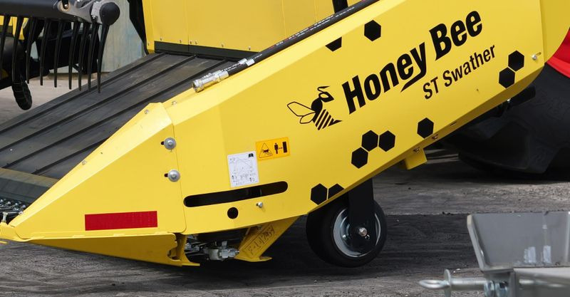 Jaunā Labības heders Honey Bee ST 15 - BANDSCHWADMÄHWERK: foto 21