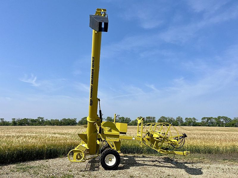 Degelman RENN FARMBOY UNLOADER 1014LS - Lauksaimniecības tehnika: foto 1 Degelman RENN FARMBOY UNLOADER 1014LS - Lauksaimniecības tehnika: foto 1
