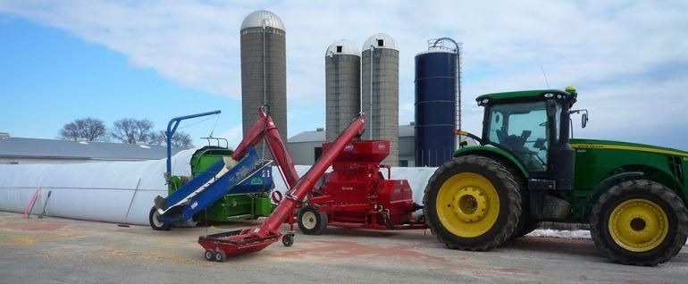 Renn RH-A 2248 - Lopbarības mikseris: foto 1 Renn RH-A 2248 - Lopbarības mikseris: foto 1