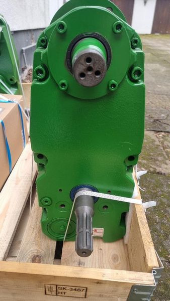 Zuidberg Frontzapfwelle zum John Deere 7R - Hidrauliskais motors - Lauksaimniecības tehnika: foto 2 Zuidberg Frontzapfwelle zum John Deere 7R - Hidrauliskais motors - Lauksaimniecības tehnika: foto 2