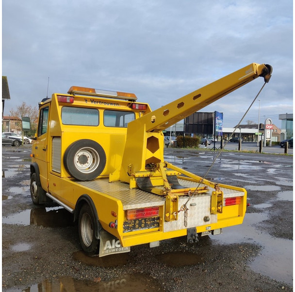 Mercedes-Benz 609 - Autovedējs: foto 5 Mercedes-Benz 609 - Autovedējs: foto 5