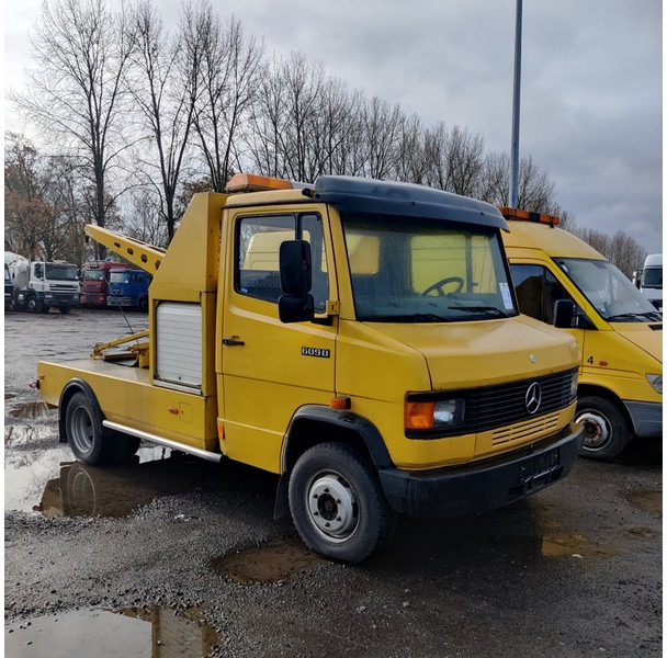 Mercedes-Benz 609 - Autovedējs: foto 3 Mercedes-Benz 609 - Autovedējs: foto 3