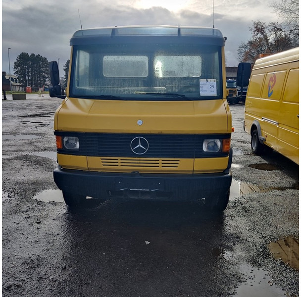 Mercedes-Benz 609 - Autovedējs: foto 2 Mercedes-Benz 609 - Autovedējs: foto 2