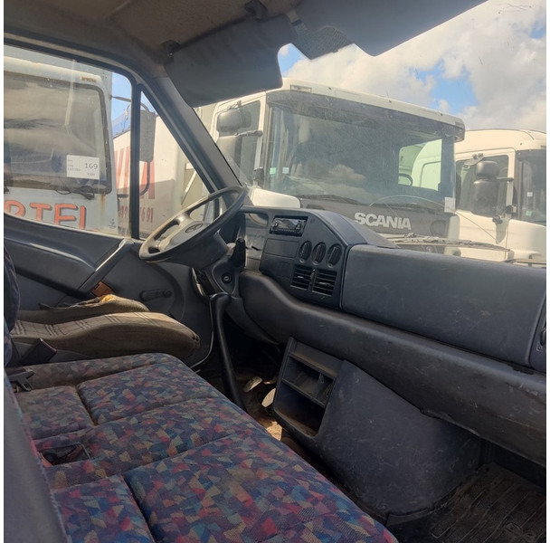 Mercedes-Benz TN-412-DD - Automašīna ar kravas platformu: foto 5 Mercedes-Benz TN-412-DD - Automašīna ar kravas platformu: foto 5