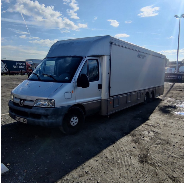 Peugeot COXX - Automašīna ar kravas platformu: foto 1 Peugeot COXX - Automašīna ar kravas platformu: foto 1