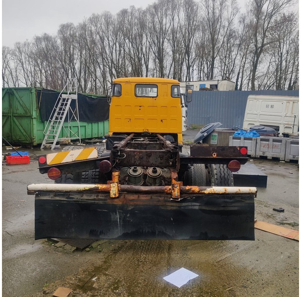 Scania 110 - Kravas automašīna pašizgāzējs: foto 4 Scania 110 - Kravas automašīna pašizgāzējs: foto 4