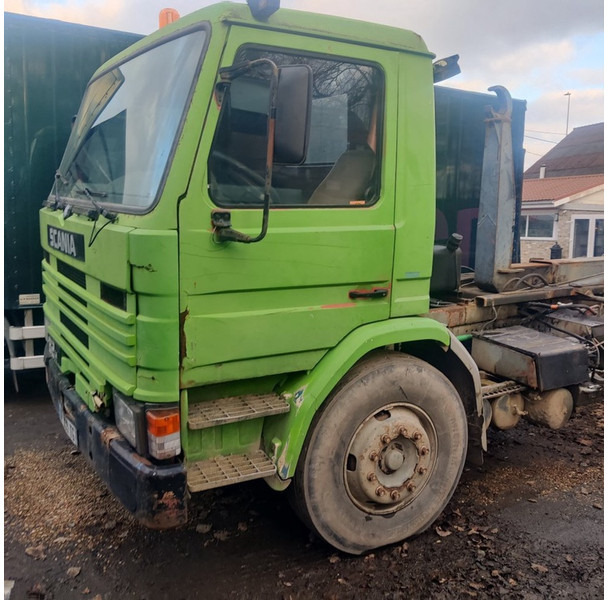 Scania 82-H - Konteineru vedējs/ Kravas automašīna ar noņemamā virsbūve: foto 3 Scania 82-H - Konteineru vedējs/ Kravas automašīna ar noņemamā virsbūve: foto 3