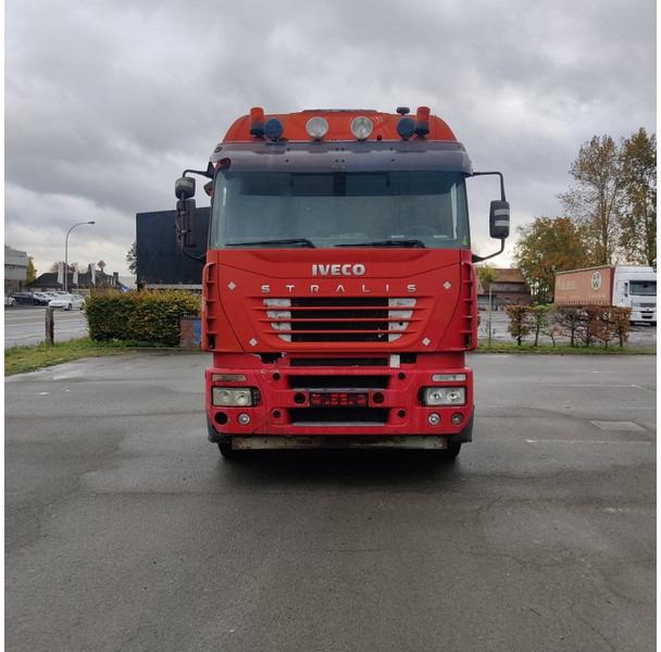 Iveco 480 - Vilcējs: foto 2 Iveco 480 - Vilcējs: foto 2