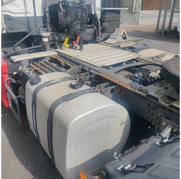 Vilcējs Renault Premium-450: foto 9 Vilcējs Renault Premium-450: foto 9