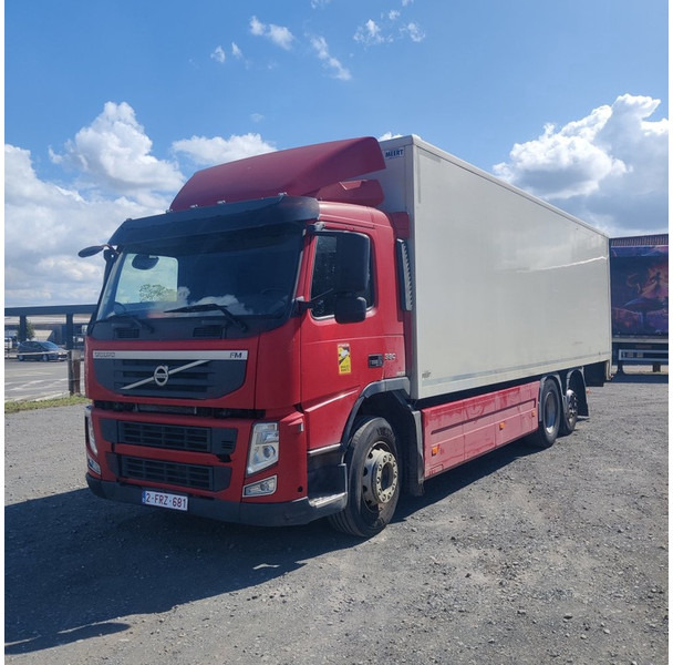 Volvo fm-330 - Kravas automašīna ar slēgto virsbūvi: foto 1 Volvo fm-330 - Kravas automašīna ar slēgto virsbūvi: foto 1