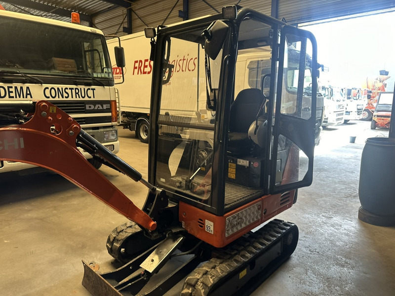 Hitachi ZAXIS ZX19-6 CR 1.9T - 1349H - CABINE - ADJUSTABLE TRACKS - EXTRA HYDR - QUICK HITCH - BE MACHINE - Mini-ekskavators: foto 5 Hitachi ZAXIS ZX19-6 CR 1.9T - 1349H - CABINE - ADJUSTABLE TRACKS - EXTRA HYDR - QUICK HITCH - BE MACHINE - Mini-ekskavators: foto 5